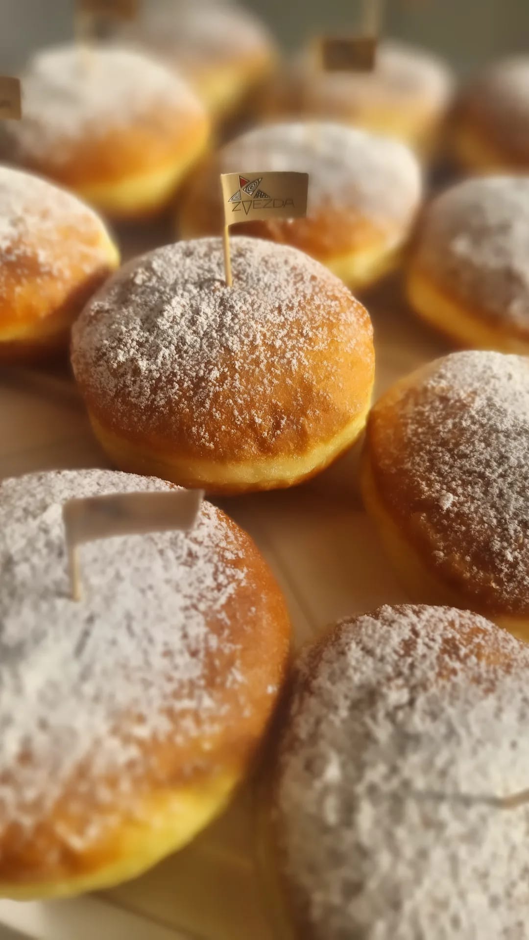 Sveži domači krofi